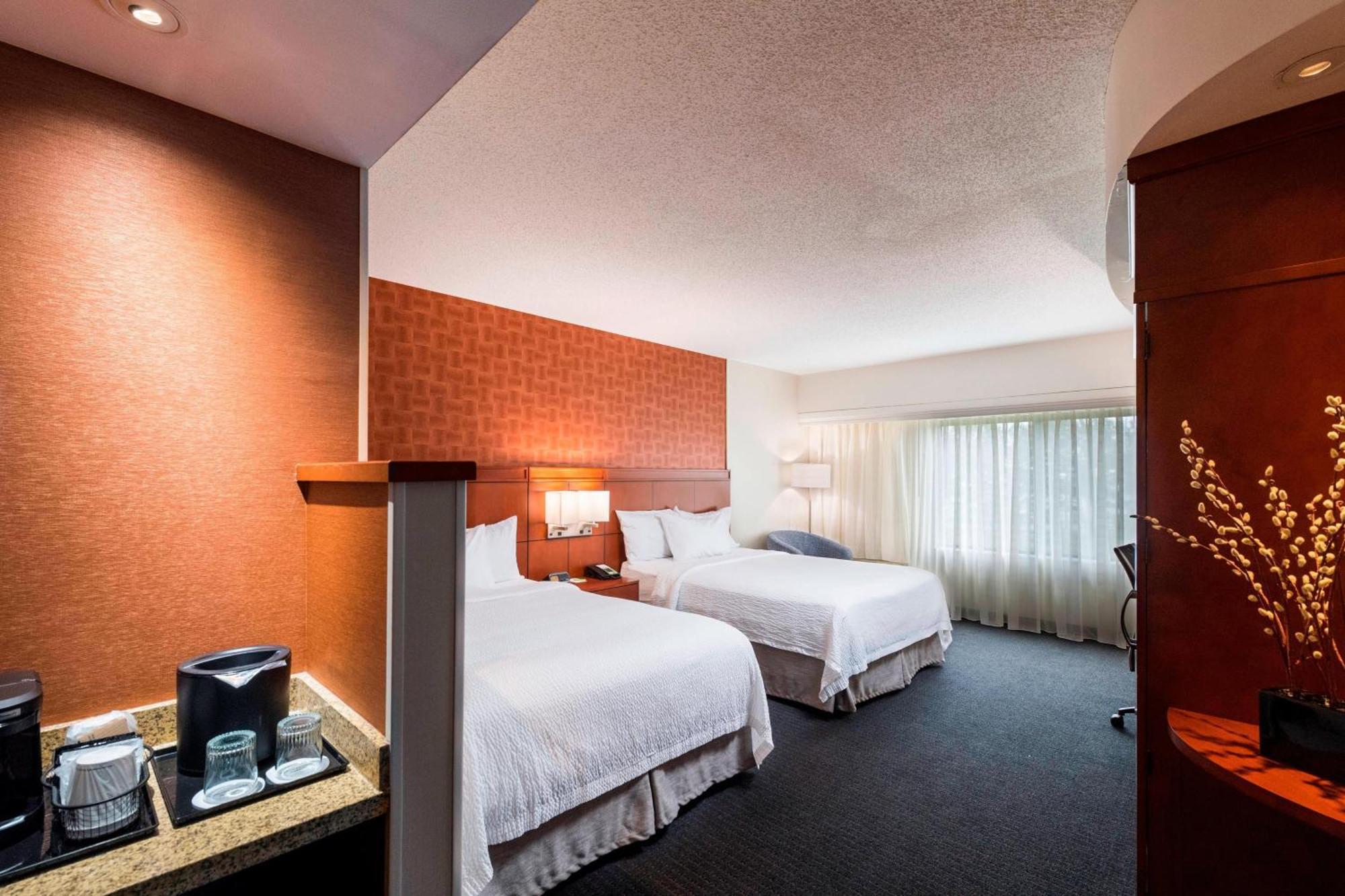 Courtyard By Marriott Atlanta Buford Mall Of Georgia Exteriör bild