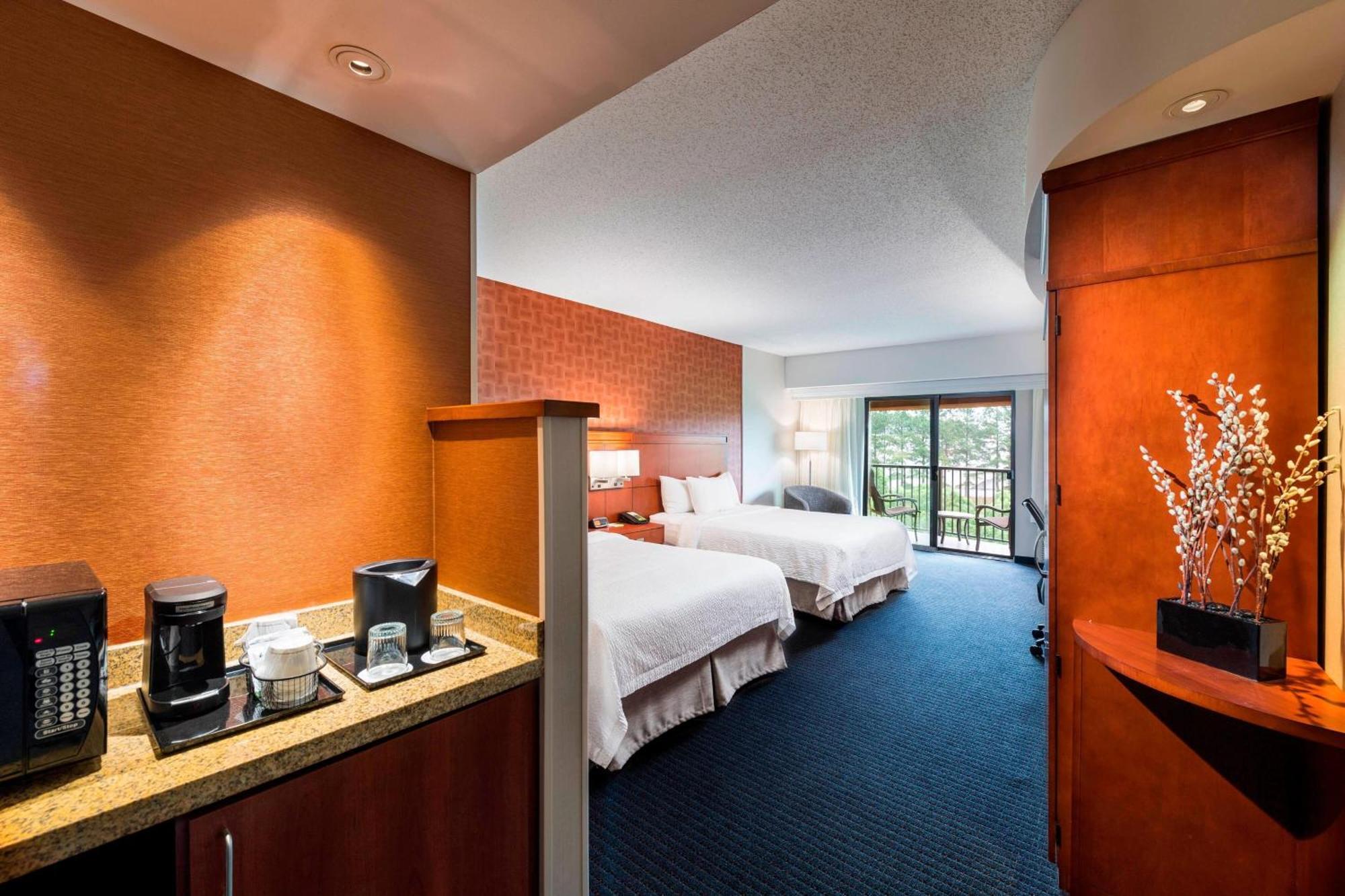 Courtyard By Marriott Atlanta Buford Mall Of Georgia Exteriör bild