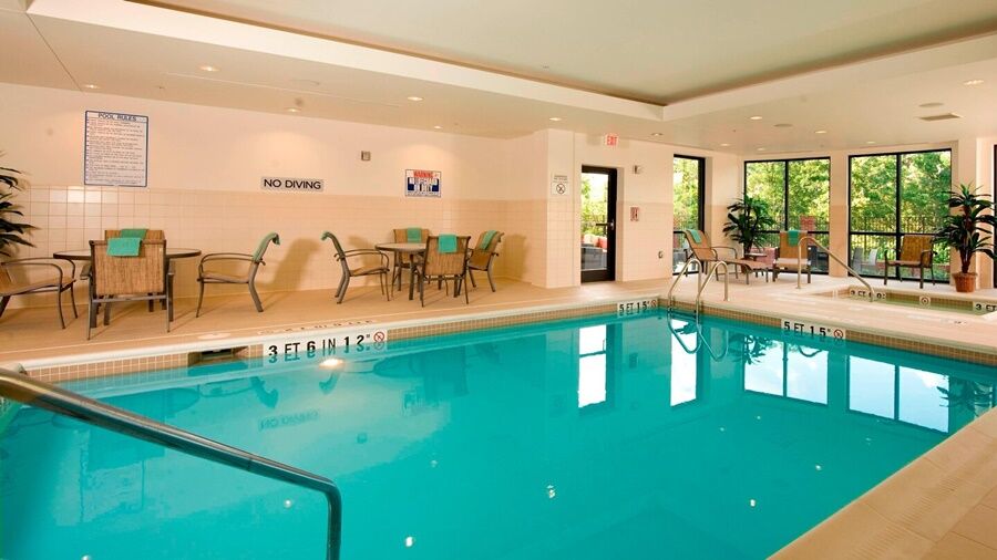 Courtyard By Marriott Atlanta Buford Mall Of Georgia Exteriör bild
